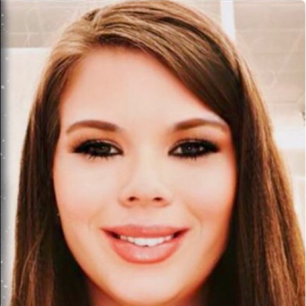 Meet your Posher, Shena